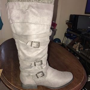 Women Flat Wide Calf size 12 boot